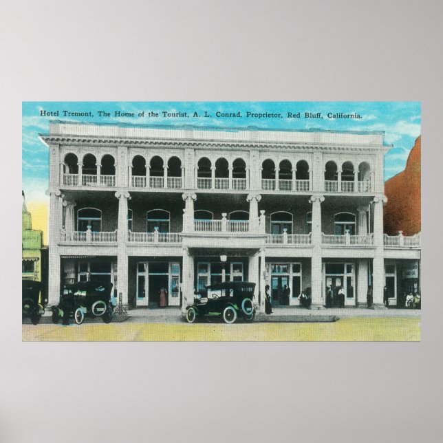Head-On View of the Tremont HotelRed Bluff, CA Poster (Front)