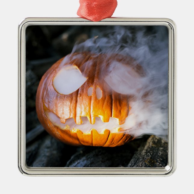 Headless Horseman's Jack-o-Lantern Head a Flame Metal Tree Decoration (Front)