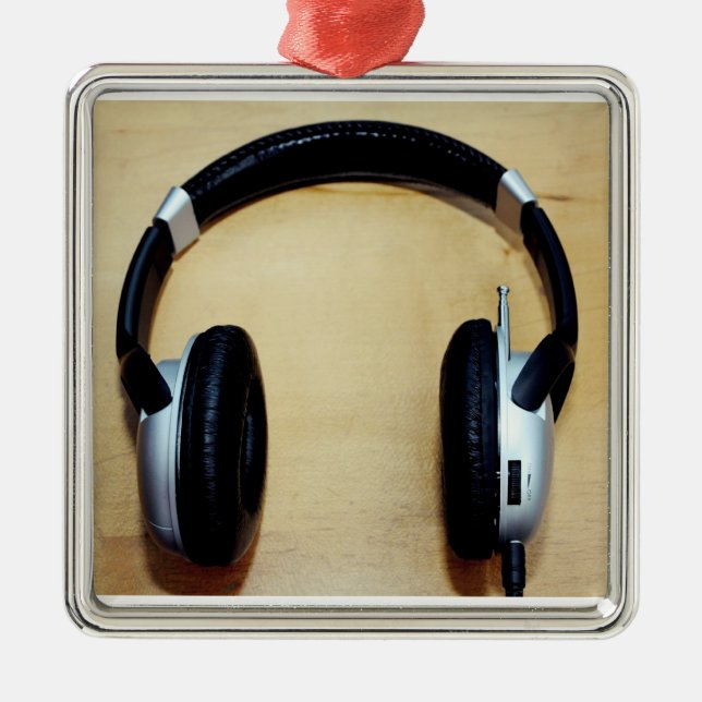 Headphones Metal Tree Decoration (Front)