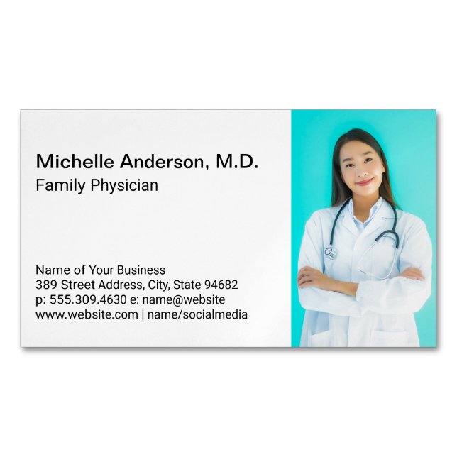 Health Care Worker | Medical Doctor Template Magnetic Business Card (Front)