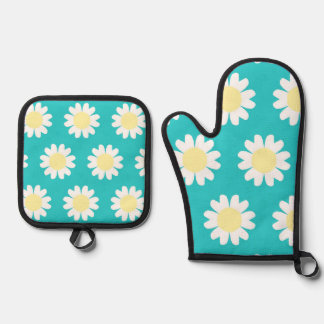 Heart Daisy Pattern Oven Mitt & Pot Holder Set