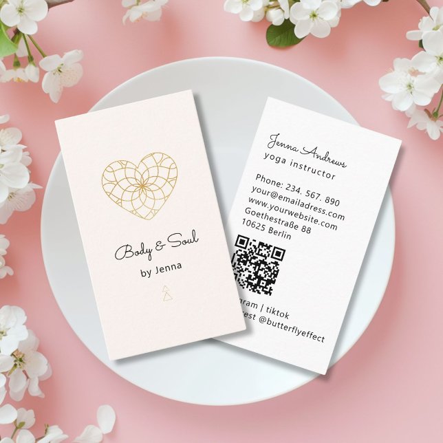 Heart Mandala Yoga Massage Wellness QR Code Business Card (Heart Mandala Yoga Massage Wellness QR Code Business Card)