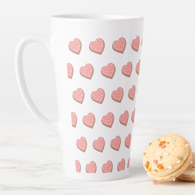 Heart-shaped cookies latte mug (In Situ)