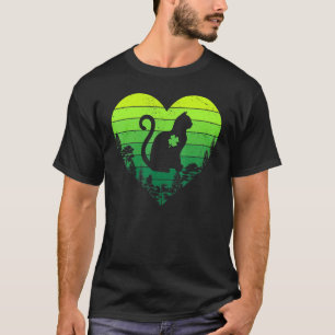 Heart Vintage Retro Shamrock Cat St Patrick's Day T-Shirt