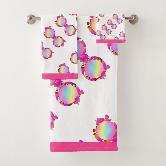 HEARTS Framed  Bath Towel Set (Insitu)