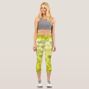 Hearts Pattern 22 Capri Leggings