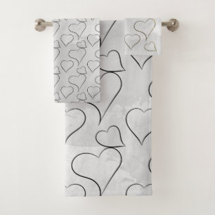 HEARTS PATTERN. WATERCOLOR HEARTS. GRAY COLOR BATH TOWEL SET