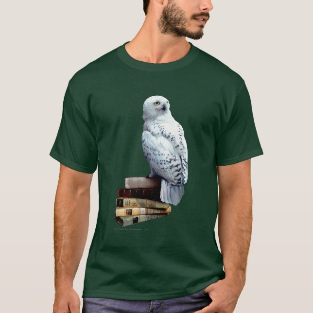 Hedwig on books T-Shirt (Front)
