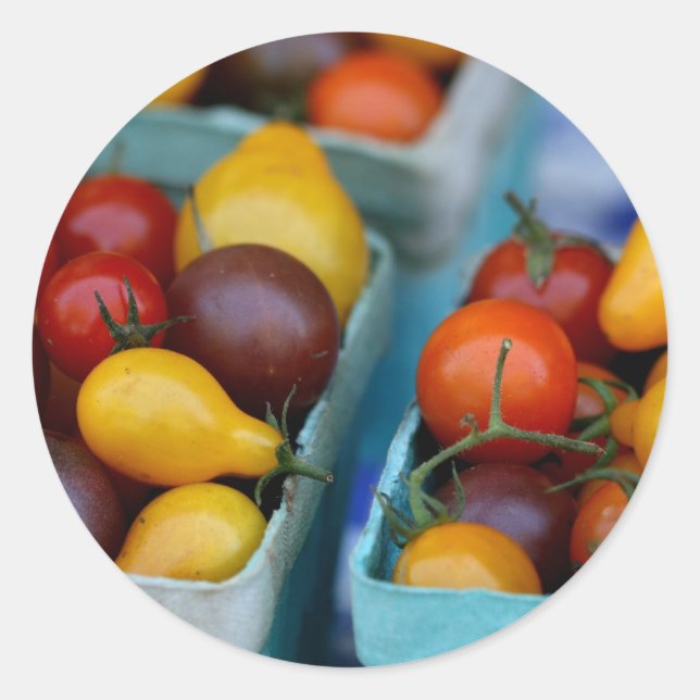 Heirloom Tomatoes Classic Round Sticker (Front)