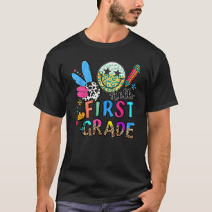 Hello First Grade  1st Grade Back To School Boy Gi T-Shirt