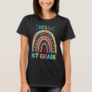 Hello First Grade Retro Rainbow Heart For Teachers T-Shirt
