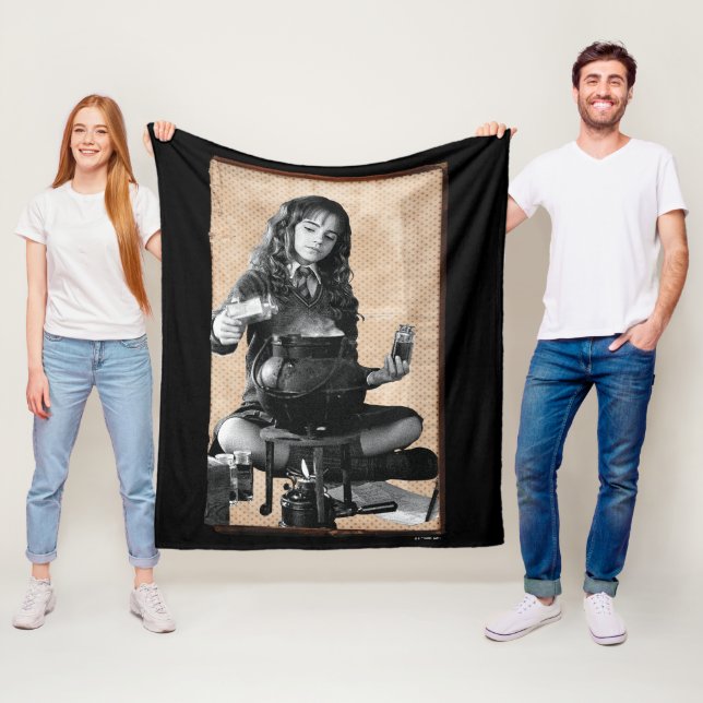 Hermione 7 fleece blanket (In Situ)