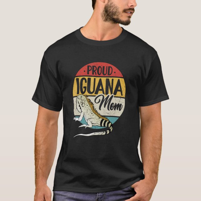 Herpetologist Iguana Lizard Reptile Proud Iguana M T-Shirt (Front)