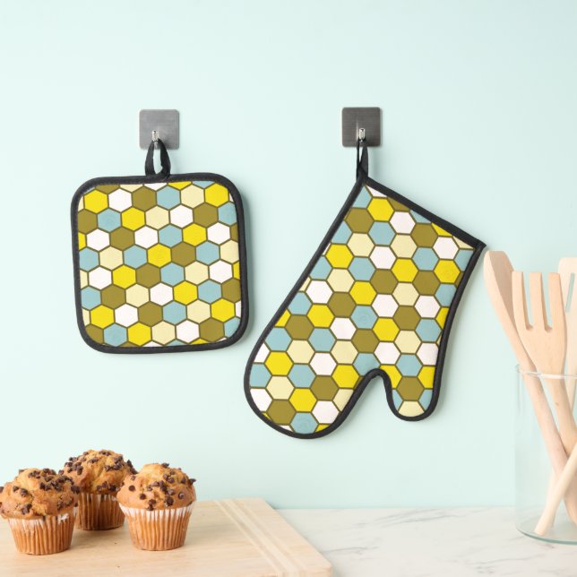 Hexagon Pattern in Yellow, Green and Blue Oven Mitt & Pot Holder Set (Insitu(Hanging))
