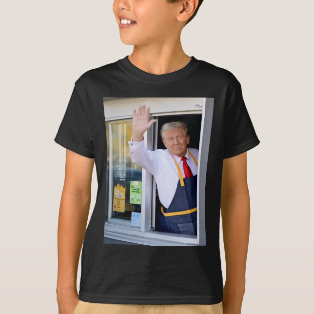 Hi Get Your Burger Donald Trump Cooks Fries Worker T-Shirt (Front)