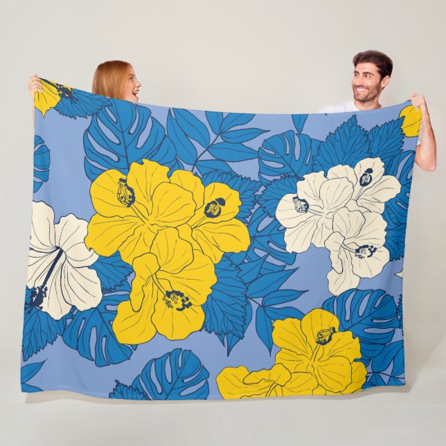 Hibiscus flowers and leaves  fleece blanket (In Situ)