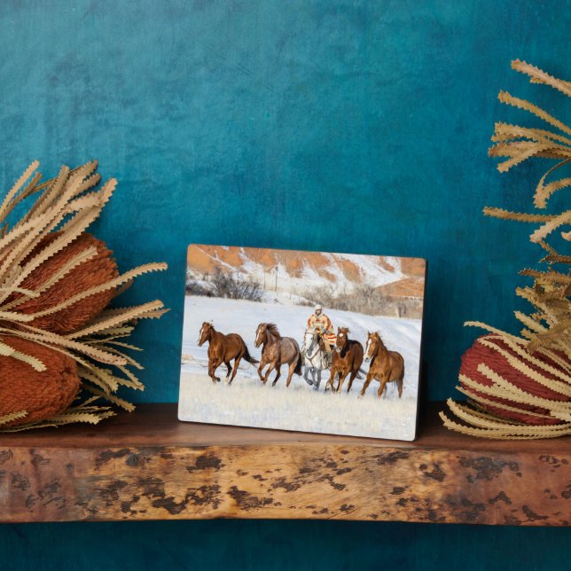 Hideout Horse Ranch, Wrangler and Horses Plaque (Side)