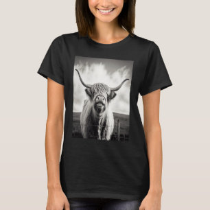 Highland Cow Smiling Happy Face Graphic Aesthetic T-Shirt
