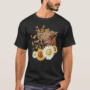 Highland Cow With Sunflowers Daisies Cow Animal Fa T-Shirt