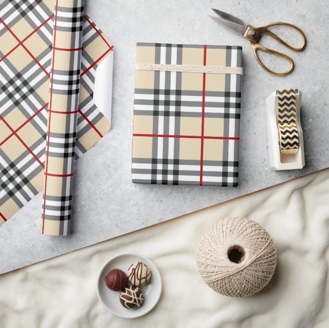 Highland Tartan Gift Wrap (Crafts)