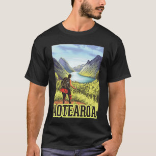 Hiking in Aotearoa retro backpacker travel to New T-Shirt