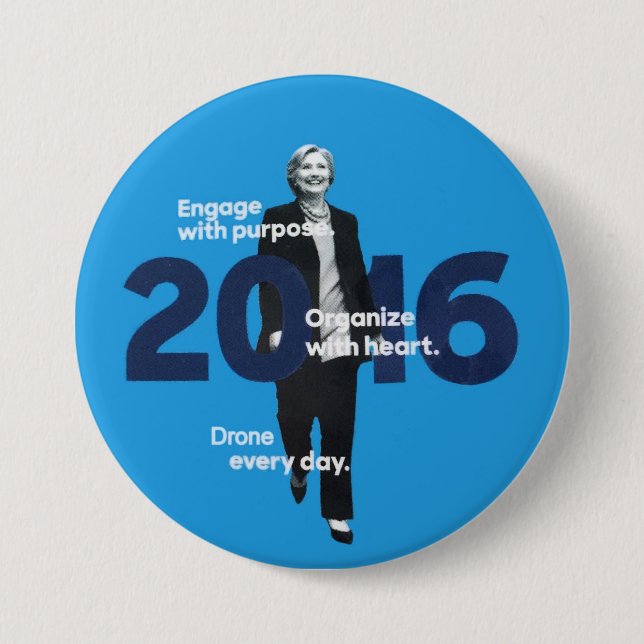 Hillary (Drone every day) 7.5 Cm Round Badge (Front)