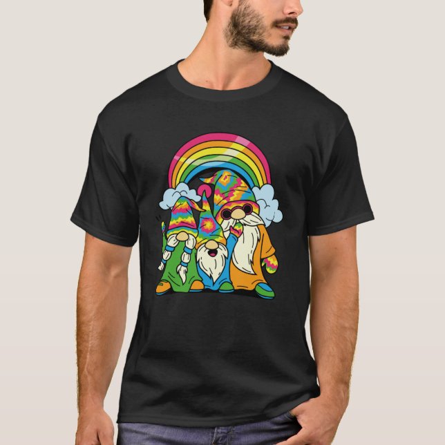 Hippie Gnomes Retro Groovy Tie Dye Rainbow Peace G T-Shirt (Front)