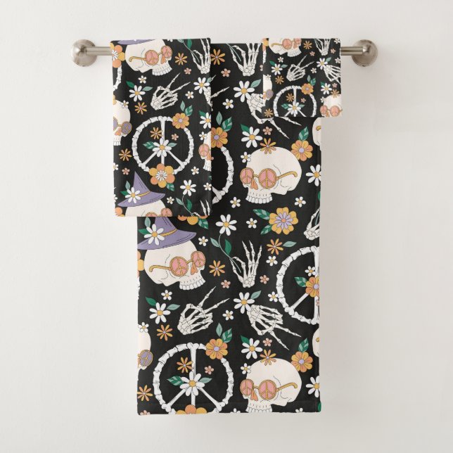 Hippie Halloween Skulls and Flowers Pattern Bath Towel Set (Insitu)