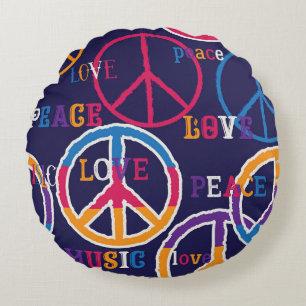 Hippie Peace: Vibrant Symbol Design. Round Cushion