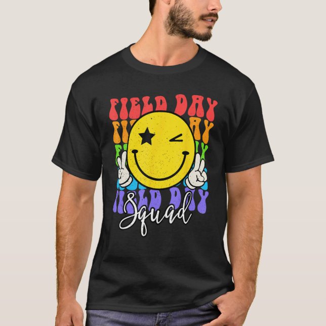 Hippie Smile Face Field Day Squad Groovy Field Day T-Shirt (Front)