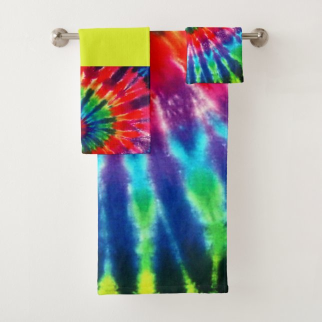 Hippy Peace Retro 60s Tie Dye Bath Towel Set (Insitu)