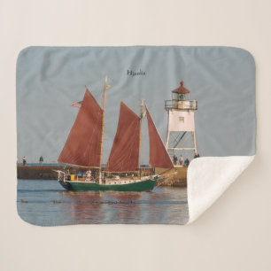 Hjordis & Grand Marais Light sherpa blanket