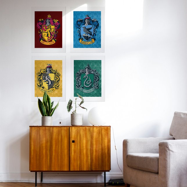 HOGWARTS™ Ornate House Crests (Posters on wall)