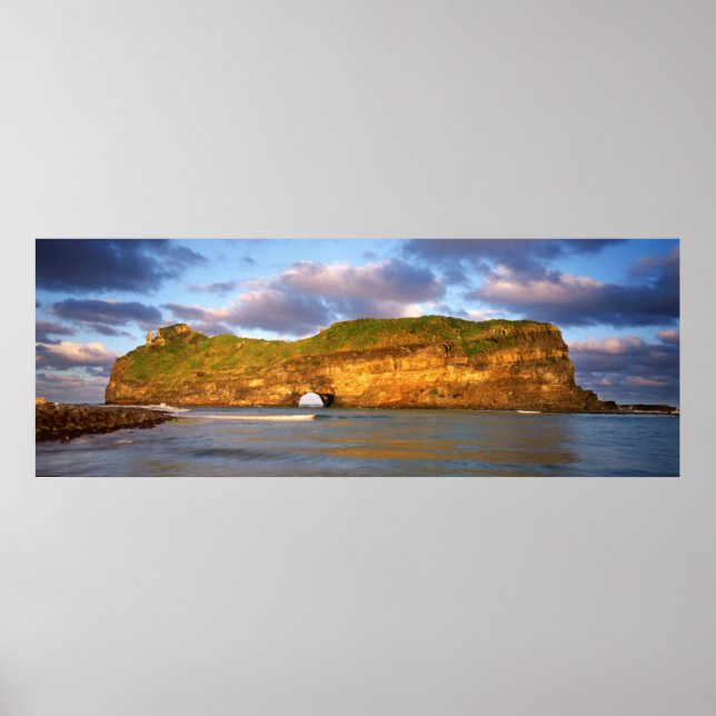 Hole In The Wall On The Wild Coast Poster (Front)