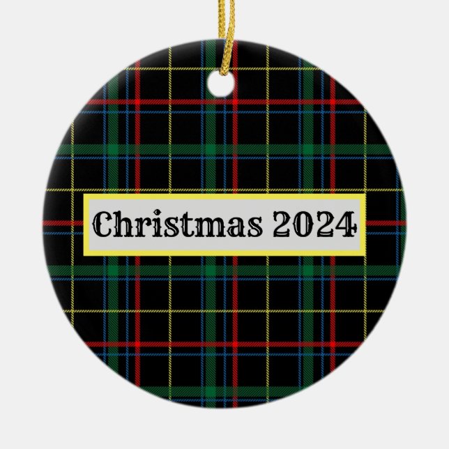 Holiday Plaid Personalised Ceramic Ornament (Front)
