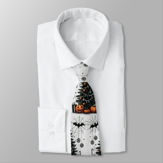 Holiday Pumpkin Tree Tie (Tied)