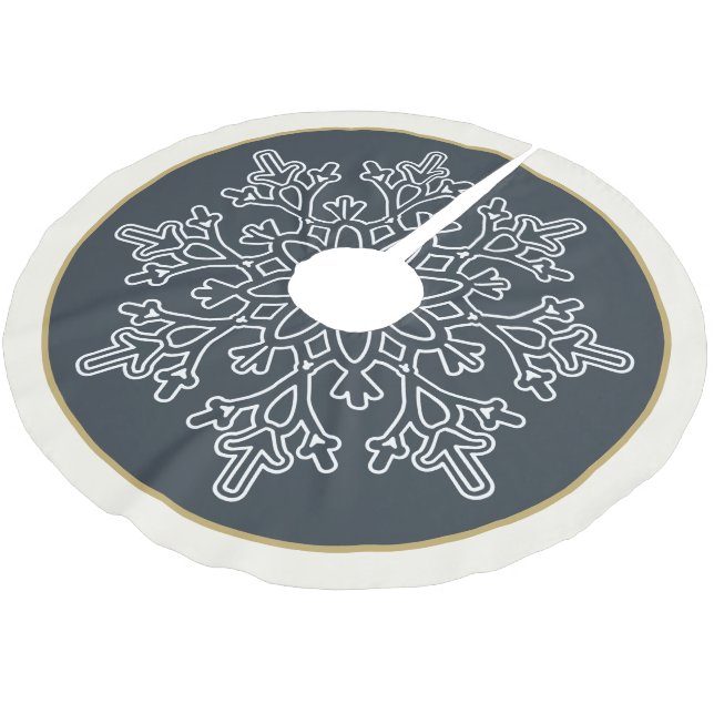 Holiday Snowflake Tree Skirt (Angled)