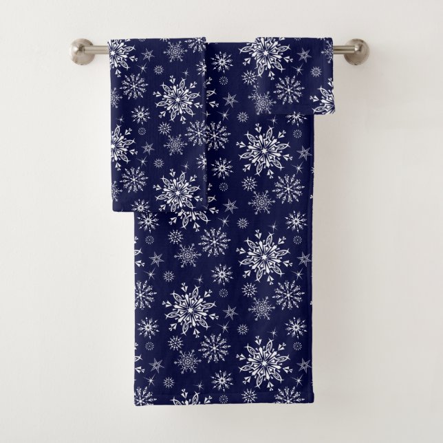 Holiday Snowflakes   Bath Towel Set (Insitu)
