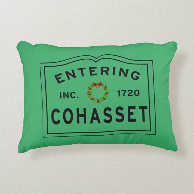Holiday Wreath Entering COHASSET Decorative Cushion (Front)