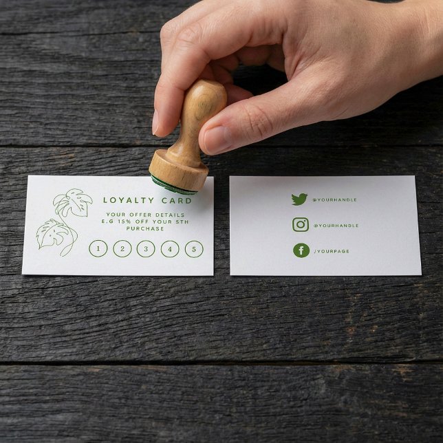 Home plant shop, modern green loyalty card. (Home plant shop, modern green loyalty card.)