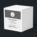 Homemade Bath & Body Packaging | Black & White Favour Box<br><div class="desc">For your handmade and homemade sugar scrubs, lotions, creams, body butters, and soaps, customise this box to accommodate your recipe. Fully customisable, so it can be used for any scent or flavour -- and not just bath and body gifts. We've created these black and white gift boxes so they may...</div>