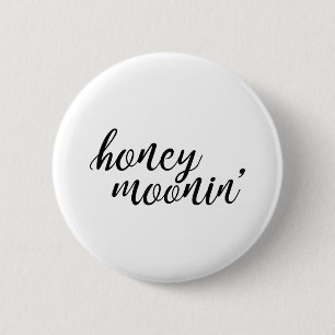 Honey Moonin Bride And Groom Honeymoon _1 6 Cm Round Badge