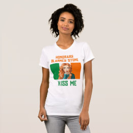 HONORARY BLARNEY STONE IRISH LASS KISS ME T-Shirt