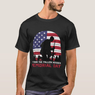 Honour The Fallen Heroes Memorial Day US Flag Men T-Shirt
