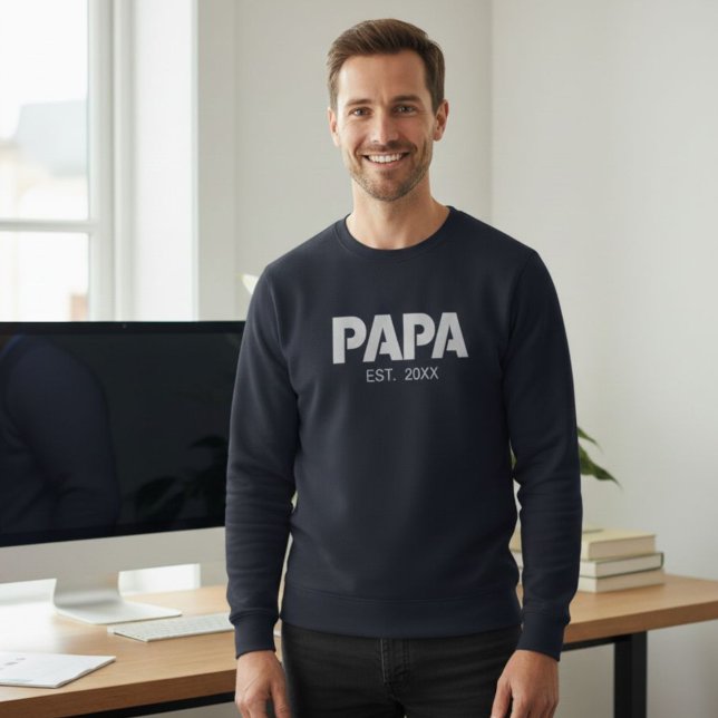 Hooded sweatshirt for dad personalized with name (Creator Uploaded)