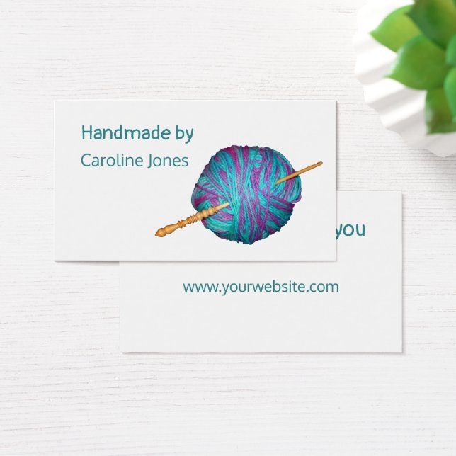 Hook and yarn Handmade by on white cards (Desk)