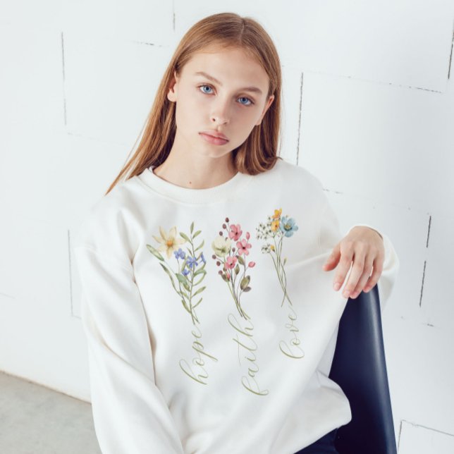 Hope Faith Love Minimalistic Floral T-Shirt (Hope Faith Love Minimalistic Floral T-Shirt)