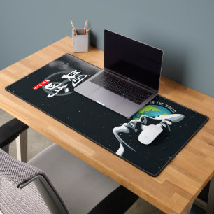  Hope for World peace    Desk Mat