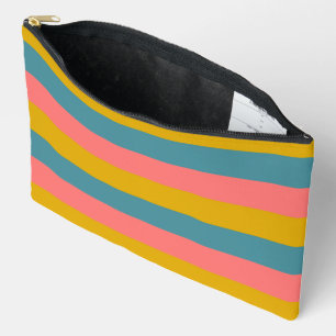 Horizontal tricolor stripes pattern accessory pouch