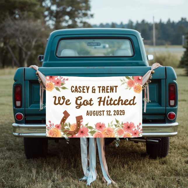 Horseshoe and Florals Got Hitches Car Banner (Creator Uploaded)